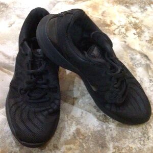 Ladies NIKE Trainers Black Size 7.5